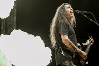 Bassist Tom Araya